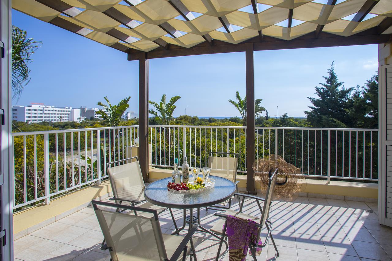 Ayia Napa Tropical Beach Villa Exterior photo